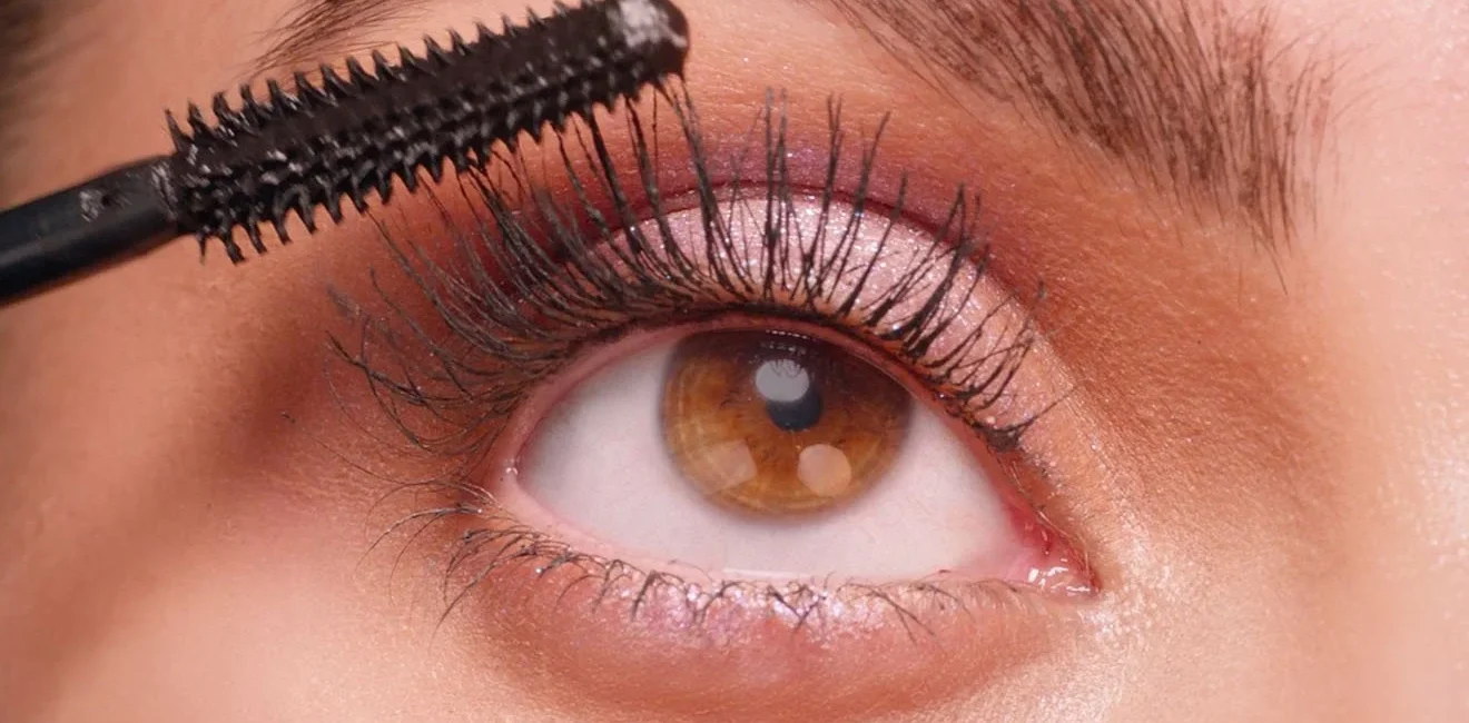 Sky High Mascara application close-up shot