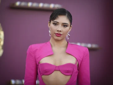 Xochitl Gomez
