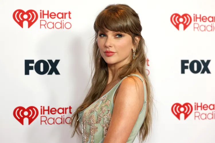taylor swift hair